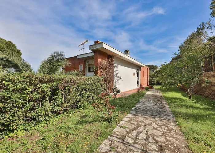 Capo Bianco * بورتوفيرّايو